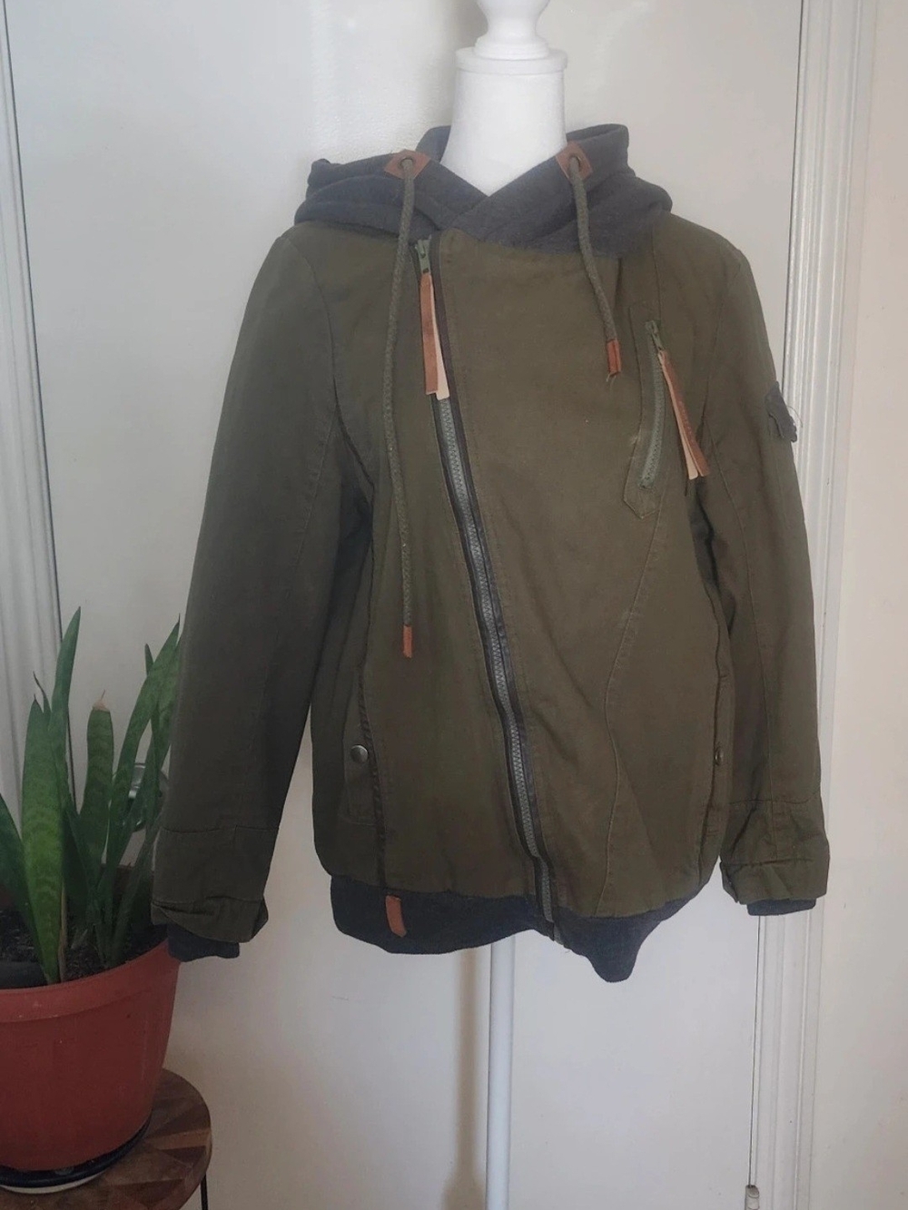Cupshe Olive Green Hooded Military Field Jacket with Contrast Drawstrings